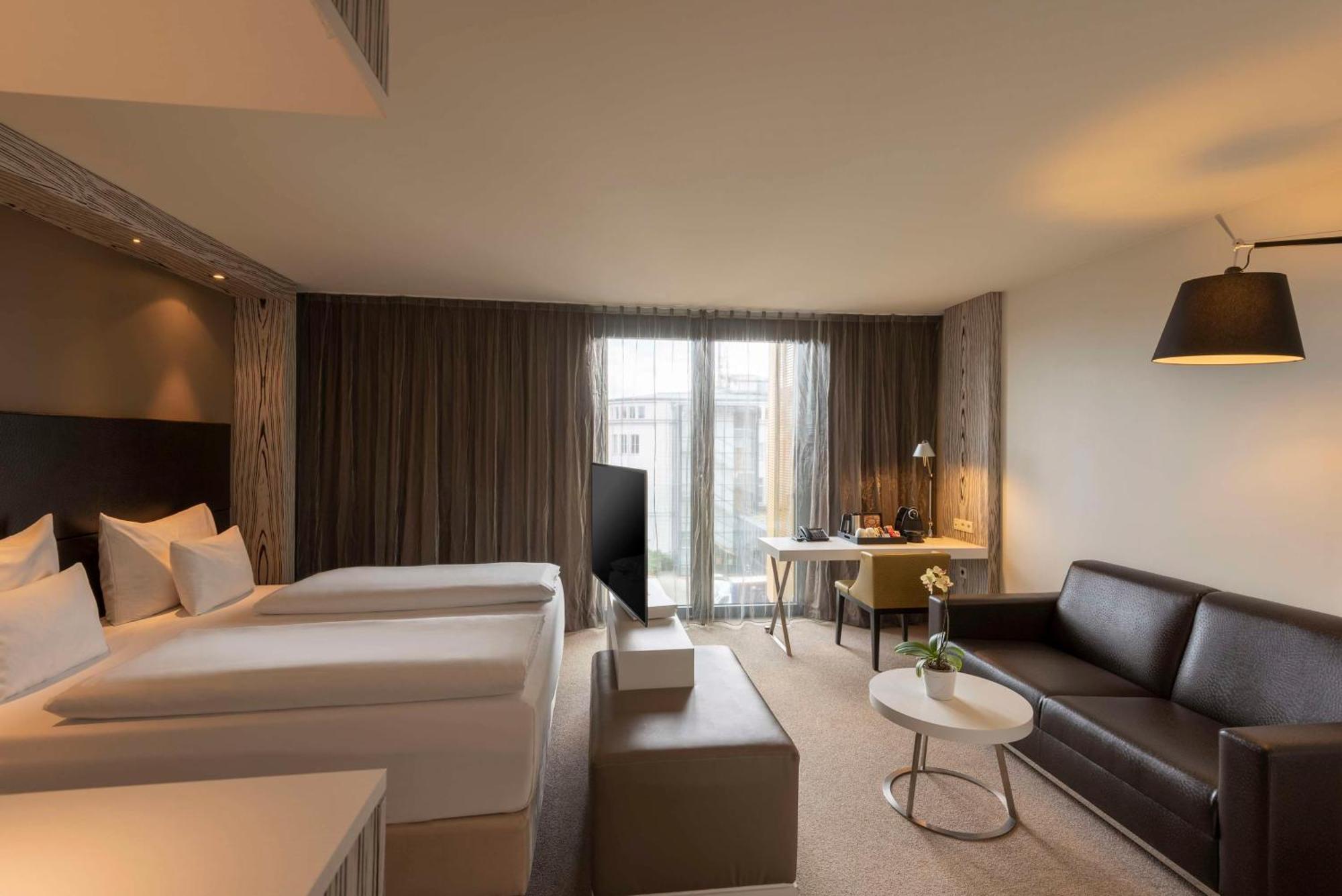 Deluxe King Room,1552466002:JPEG