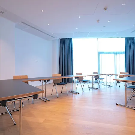 Roomz Hotel & Conference Center Vienna Prater-3